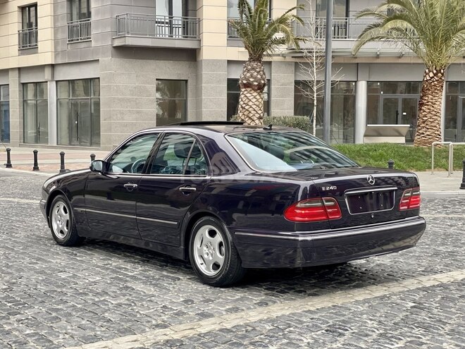 Mercedes E 240 2001, 223,244 km - 2.6 l - Bakı