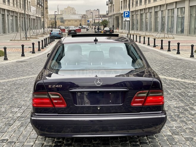 Mercedes E 240 2001, 223,244 km - 2.6 l - Bakı