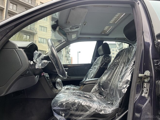 Mercedes E 240 2001, 223,244 km - 2.6 l - Bakı