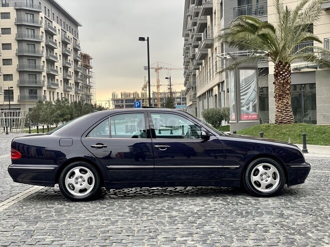 Mercedes E 240 2001, 223,244 km - 2.6 l - Bakı