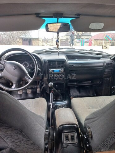 GAZ 3110 2003, 185,000 km - 2.4 l - Quba