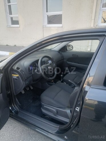 Hyundai i30 2009, 220,000 km - 1.4 l - Şəki