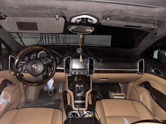 Porsche Cayenne Turbo 2011, 99,800 km - 4.8 l - Bakı