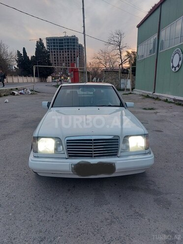 Mercedes E 200 1995, 285,000 km - 2.0 l - Bakı