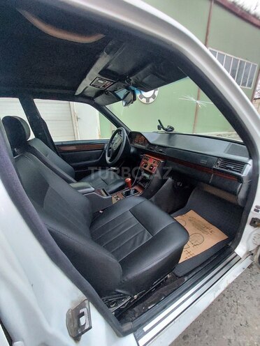 Mercedes E 200 1995, 285,000 km - 2.0 l - Bakı