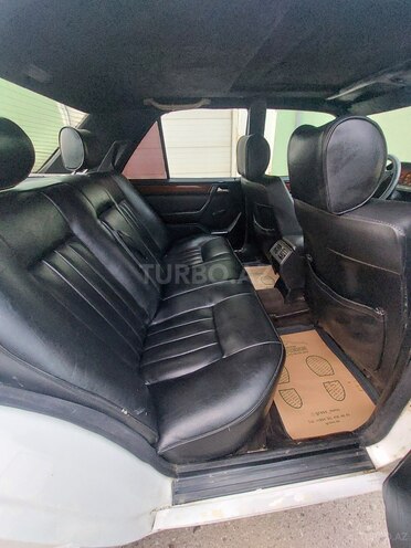 Mercedes E 200 1995, 285,000 km - 2.0 l - Bakı