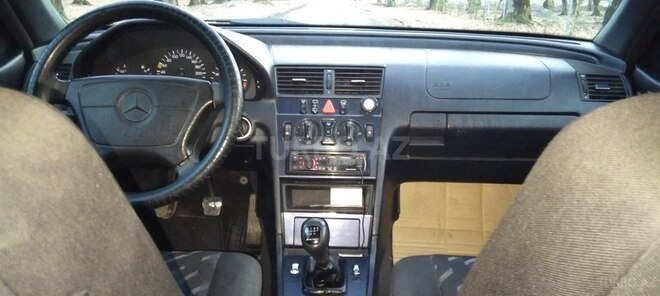 Mercedes C 180 1998, 739,200 km - 1.8 л - Qəbələ