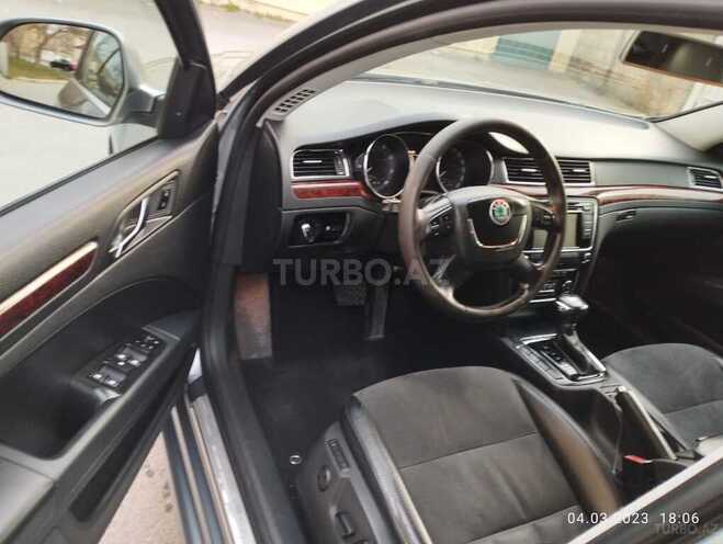 Skoda Superb 2011, 258,500 km - 1.8 l - Bakı