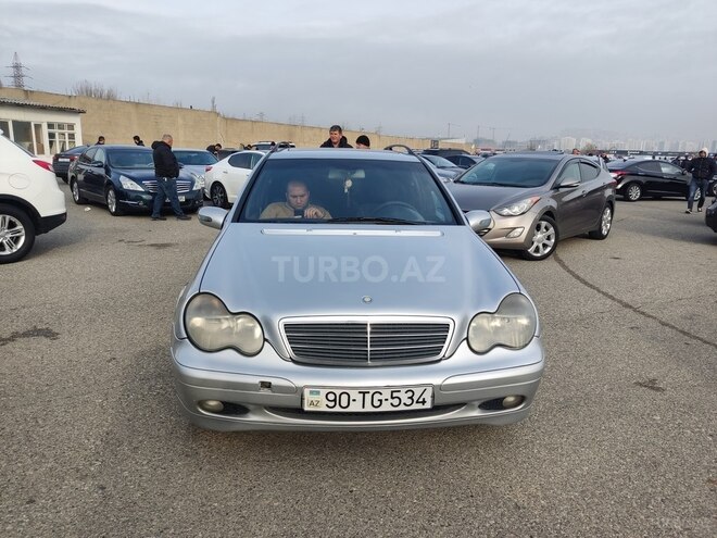 Mercedes C 220 2001, 304,000 km - 2.2 l - Sumqayıt