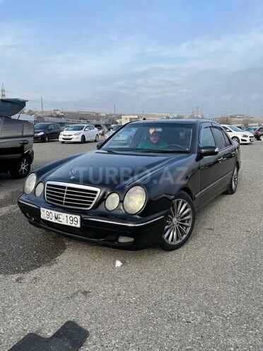 Mercedes E 220 2000, 308,000 km - 2.2 l - Bakı