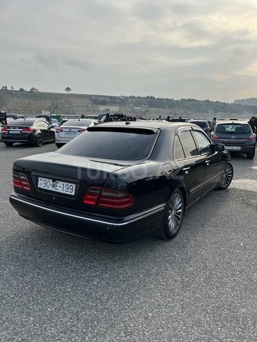 Mercedes E 220 2000, 308,000 km - 2.2 l - Bakı