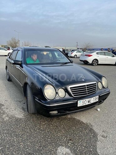 Mercedes E 220 2000, 308,000 km - 2.2 l - Bakı