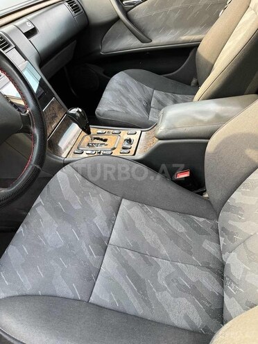 Mercedes E 220 2000, 308,000 km - 2.2 l - Bakı