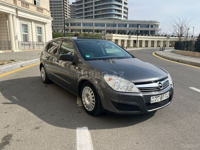Opel Astra 2009, 230,000 km - 1.4 l - Bakı