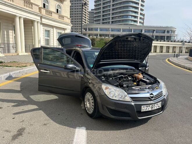 Opel Astra 2009, 230,000 km - 1.4 l - Bakı