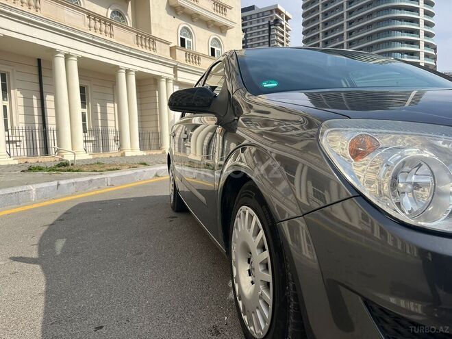 Opel Astra 2009, 230,000 km - 1.4 l - Bakı