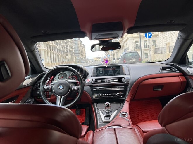 BMW M6 2013, 105,000 km - 4.4 l - Bakı