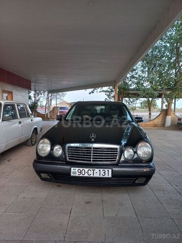 Mercedes E 280 1998, 370,000 km - 2.8 l - Salyan
