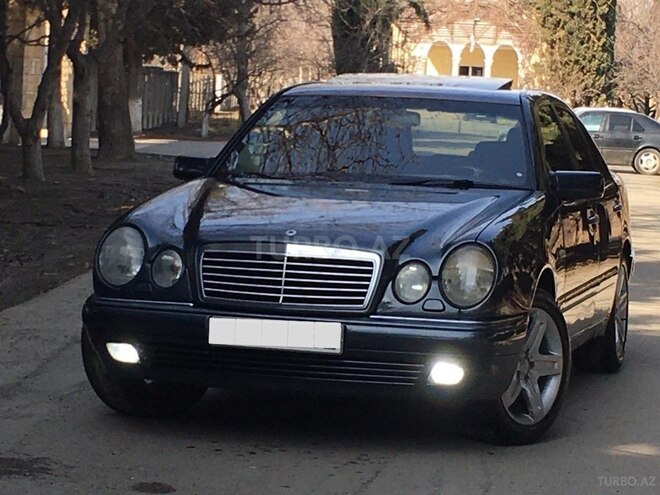 Mercedes E 230 1997, 490,000 km - 2.3 л - Bakı