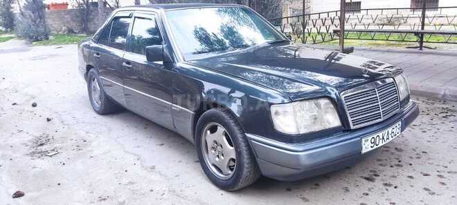 Mercedes E 220 1995, 520,000 km - 2.2 l - Bakı