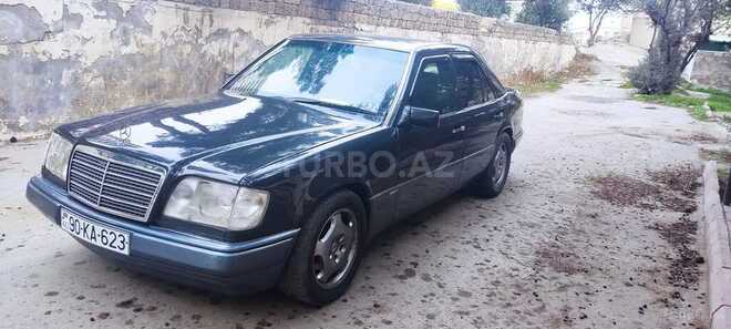 Mercedes E 220 1995, 520,000 km - 2.2 l - Bakı