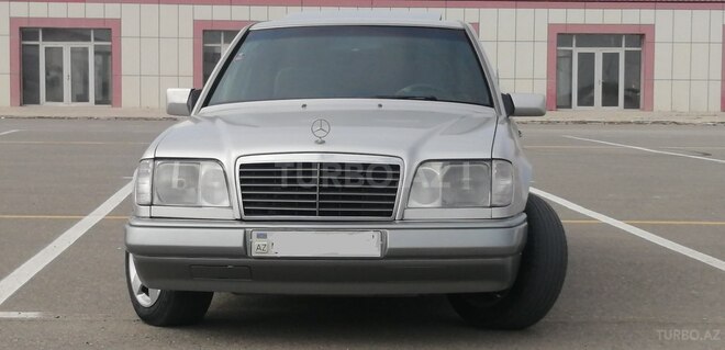 Mercedes E 200 1994, 286,000 km - 2.0 л - Bakı