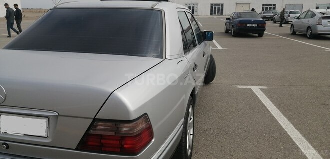 Mercedes E 200 1994, 286,000 km - 2.0 л - Bakı