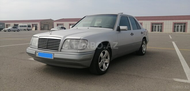 Mercedes E 200 1994, 286,000 km - 2.0 л - Bakı