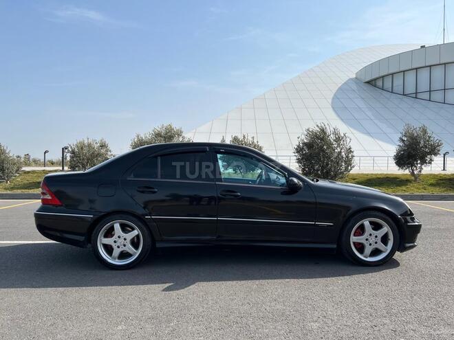 Mercedes C 320 2001, 384,000 km - 3.2 l - Sumqayıt