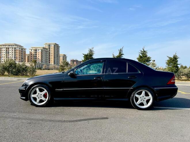 Mercedes C 320 2001, 384,000 km - 3.2 l - Sumqayıt
