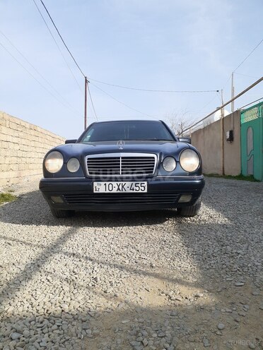 Mercedes E 200 1998, 323,000 km - 2.0 l - Bakı