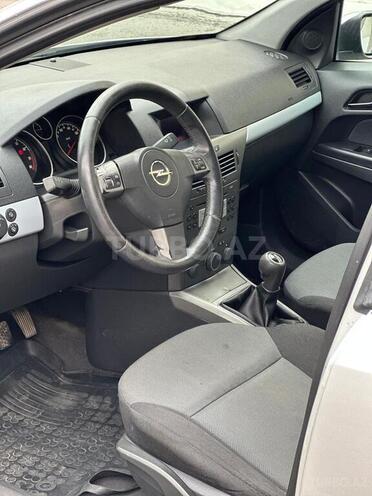 Opel Astra 2005, 140,000 km - 1.4 л - Bakı