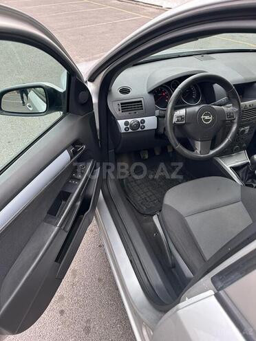 Opel Astra 2005, 140,000 km - 1.4 л - Bakı