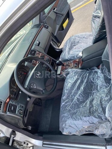 Mercedes E 220 2001, 246,000 km - 2.2 l - Beyləqan