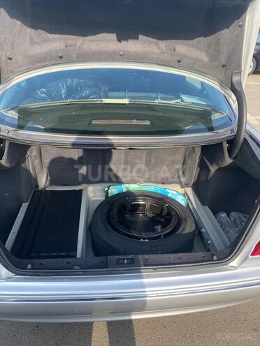 Mercedes E 220 2001, 246,000 km - 2.2 l - Beyləqan