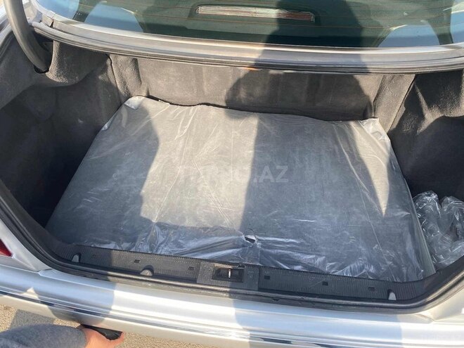 Mercedes E 220 2001, 246,000 km - 2.2 l - Beyləqan