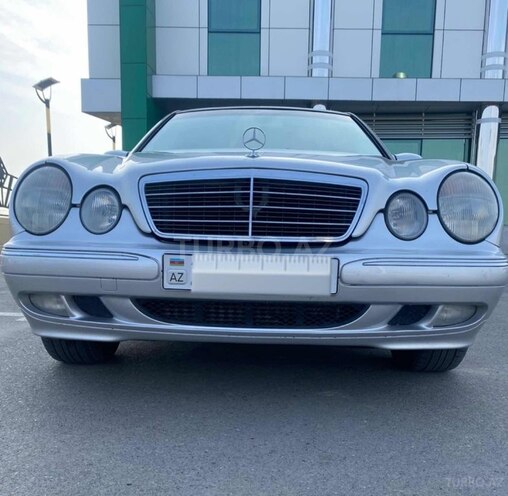 Mercedes E 220 2001, 246,000 km - 2.2 l - Beyləqan