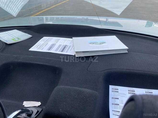 Mercedes E 220 2001, 246,000 km - 2.2 l - Beyləqan