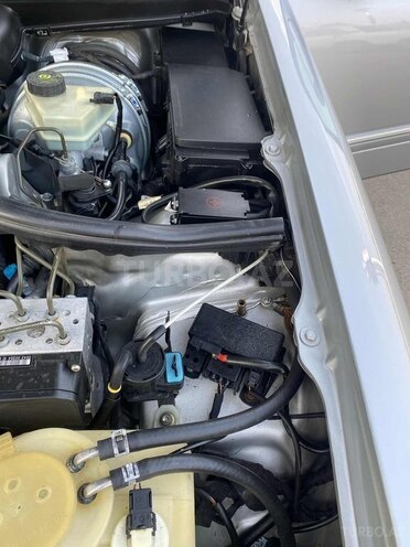 Mercedes E 220 2001, 246,000 km - 2.2 l - Beyləqan