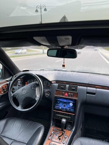 Mercedes E 320 1999, 265,000 km - 3.2 l - Bakı
