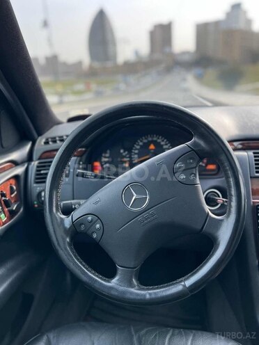Mercedes E 320 1999, 265,000 km - 3.2 l - Bakı