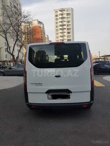 Ford Tourneo Custom 2015, 209,000 km - 2.2 l - Bakı