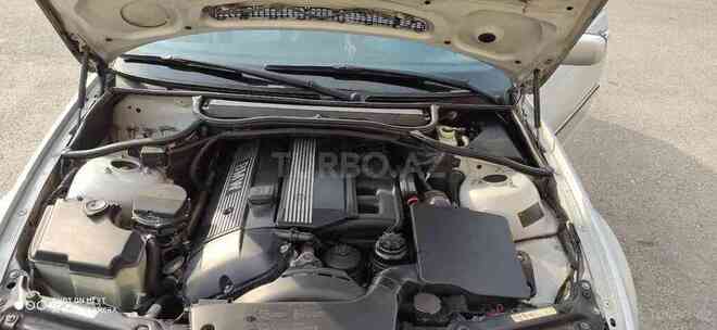 BMW 320 2002, 286,000 km - 2.2 л - Bakı