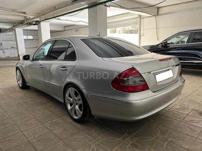 Mercedes E 220 2007, 246,000 km - 2.2 л - Bakı