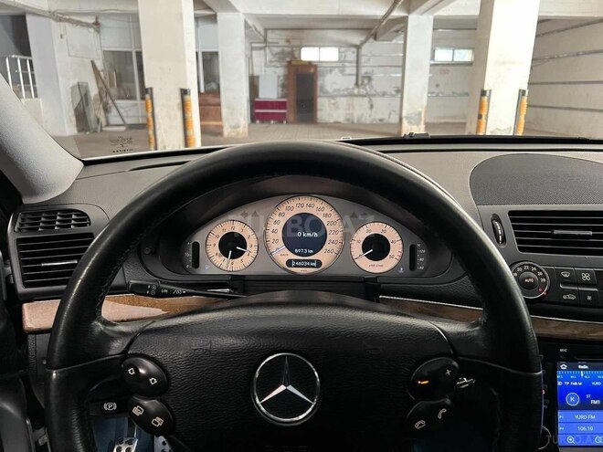 Mercedes E 220 2007, 246,000 km - 2.2 л - Bakı