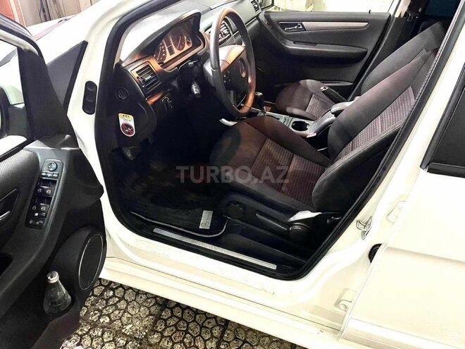 Mercedes B 180 2009, 210,000 km - 1.7 l - Bakı