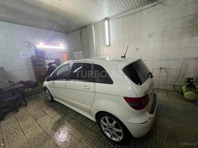 Mercedes B 180 2009, 210,000 km - 1.7 l - Bakı