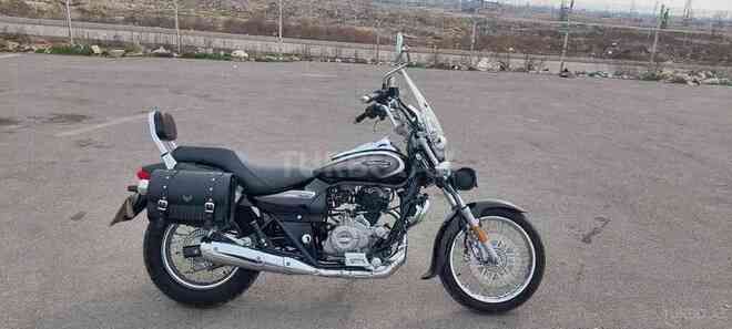 Bajaj Avenger 220