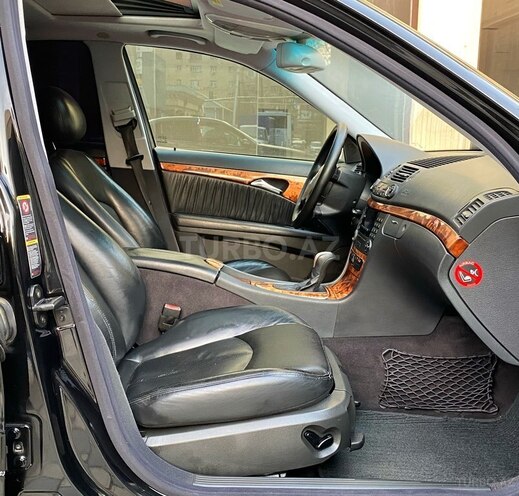 Mercedes E 240 2004, 320,000 km - 2.6 l - Bakı