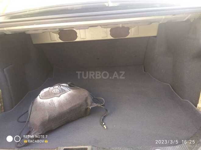Mercedes C 240 2001, 390,000 km - 2.6 l - Qobustan